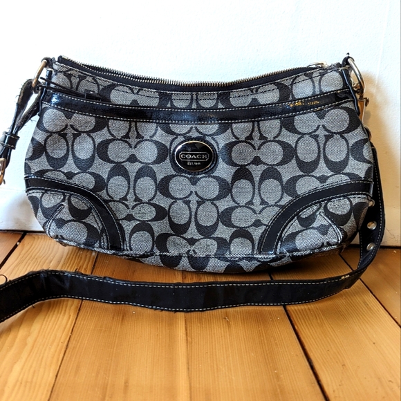 Coach Handbags - Coach Black & Grey Patterned Purse